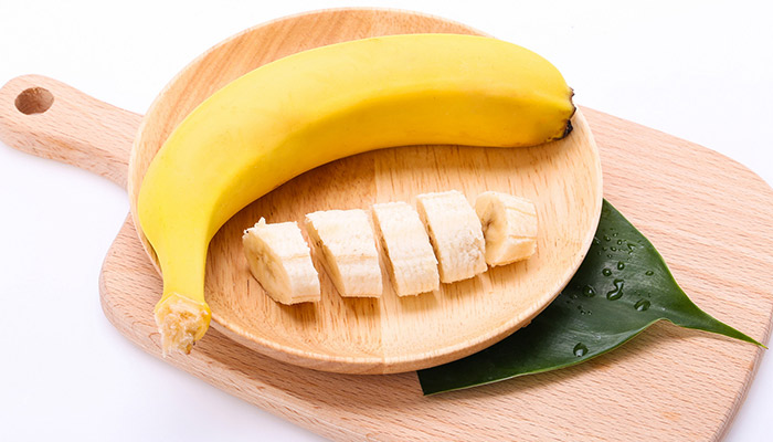 香蕉和玉米可以一起吃吗 香蕉和玉米可不可以一起吃 香蕉和玉米可以一起吃吗 香蕉和玉米可不可以一起吃