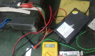 充电器一直绿灯怎么修 充电器一直绿灯怎么修理