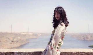 女生的拍照技巧（女生拍照技巧怎么摆姿势）