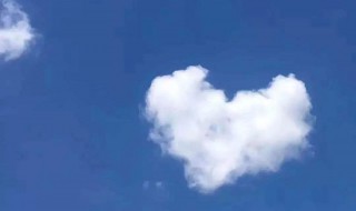 发天空照朋友圈配句有哪些 发天空照朋友圈配句简单