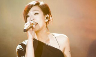 歌词什么什么的伤悲（歌词伤悲是什么歌）