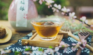 喝酸梅酒有什么好处 喝酸梅酒有什么好处和坏处