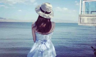 海边朋友圈心情短语（海边放松心情的句子）