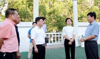 初中教师节做什么礼物给老师 初中教师节给老师送什么礼物最好