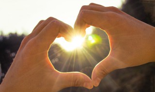 高温的幽默说说 高温的幽默说说晒死人