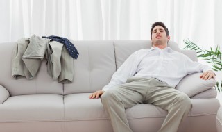 劳累一天很疲惫的说说（突然想发个感慨的说说）