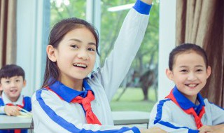 什么属相不能戴金（什么属相不能戴金首饰）