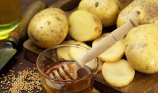 如何鉴别什么土豆是不能吃的（如何鉴别什么土豆是不能吃的呢）