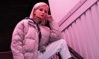 自己如何清洗羽绒服 自己如何清洗羽绒服的毛毛