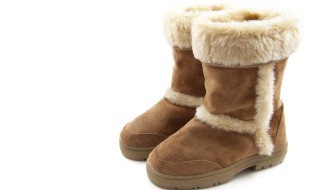 冬靴如何清洗（冬靴如何清洗保养）