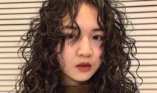 弹力素怎么用才是正确的 弹力素是湿发用还是干发用