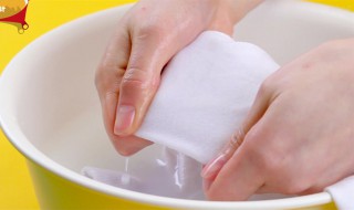 石榴汁如何清洗（石榴汁如何洗掉）