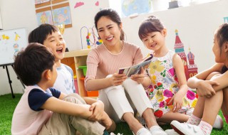 白龙马蹄朝西歌词全文 白龙马儿歌原唱歌词