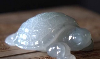 玉的真假鉴别方法（如何鉴别翡翠的真假最直接的方法）