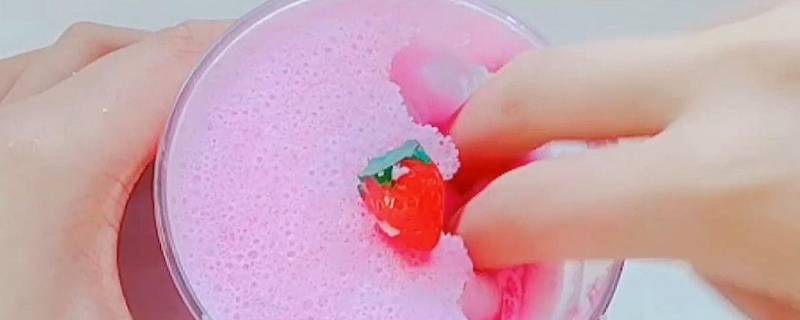 衣服上的水晶泥干了怎么去除（衣服上的水晶泥干了怎么去除小窍门）