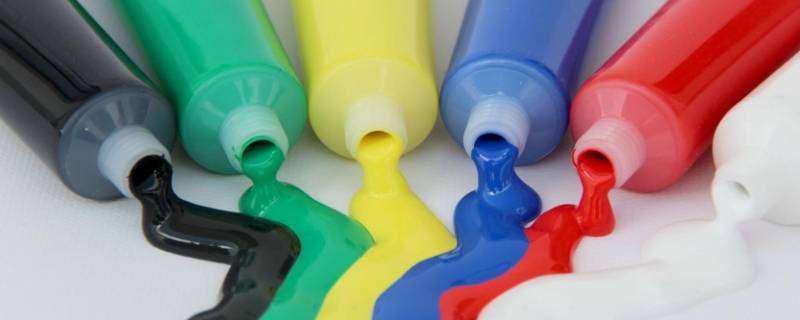 衣服上干掉的丙烯颜料怎么洗掉（衣服丙烯颜料干了怎么洗）