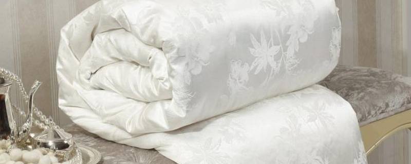 蚕丝被盖久了成团怎么处理 蚕丝被成团了怎么修复