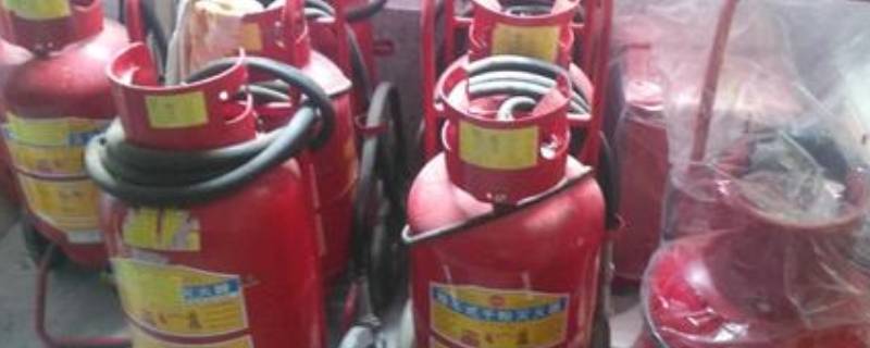 1211灭火器的灭火原理是（1211是什么类型灭火器）