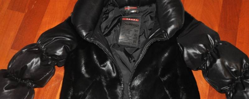 为什么羽绒服洗了就不暖和了（为什么羽绒服洗过后就不保暖了）