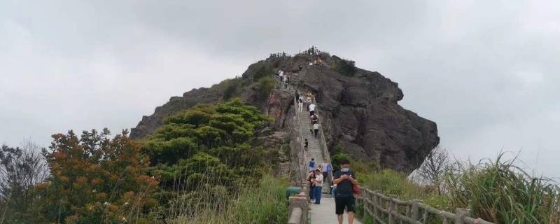 东莞最高的山（东莞最高的山峰排名）