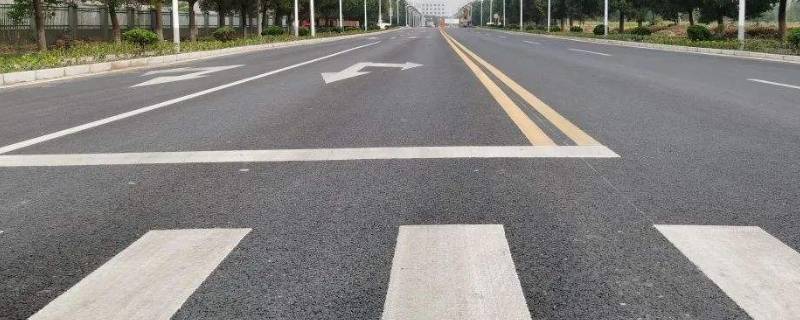 柏油路和水泥路哪个成本高（5公分沥青路面价格预算表）