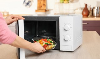 微波炉里面能放塑料吗 微波炉里面能放塑料吗?