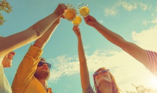 罐装啤酒可以放冰箱冷藏吗 罐装啤酒可以放冰箱冷藏吗