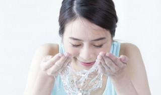 洗面奶加小苏打洗脸有什么好处 洗面奶加小苏打洗脸好吗